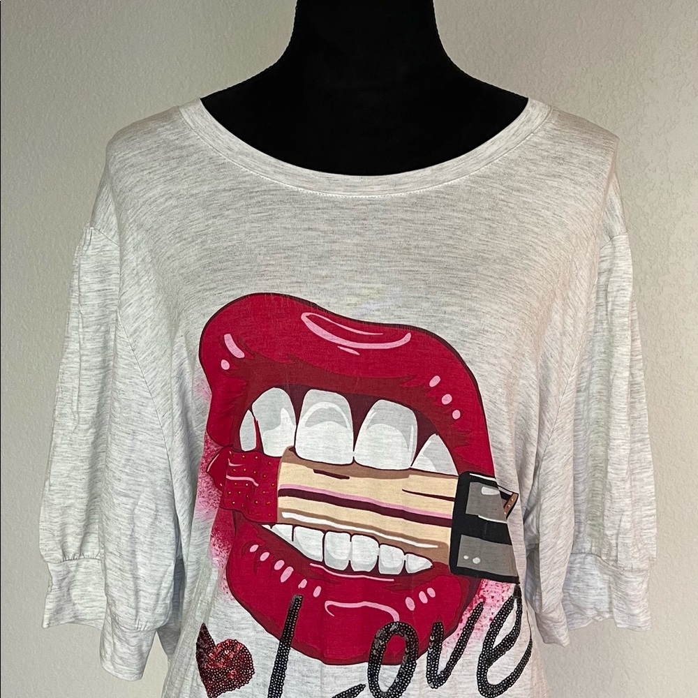Love & Laxe XXL shirt - Picture 3 of 5
